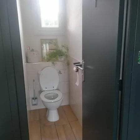 Quiet With Terrace, Garden Apartment Odos